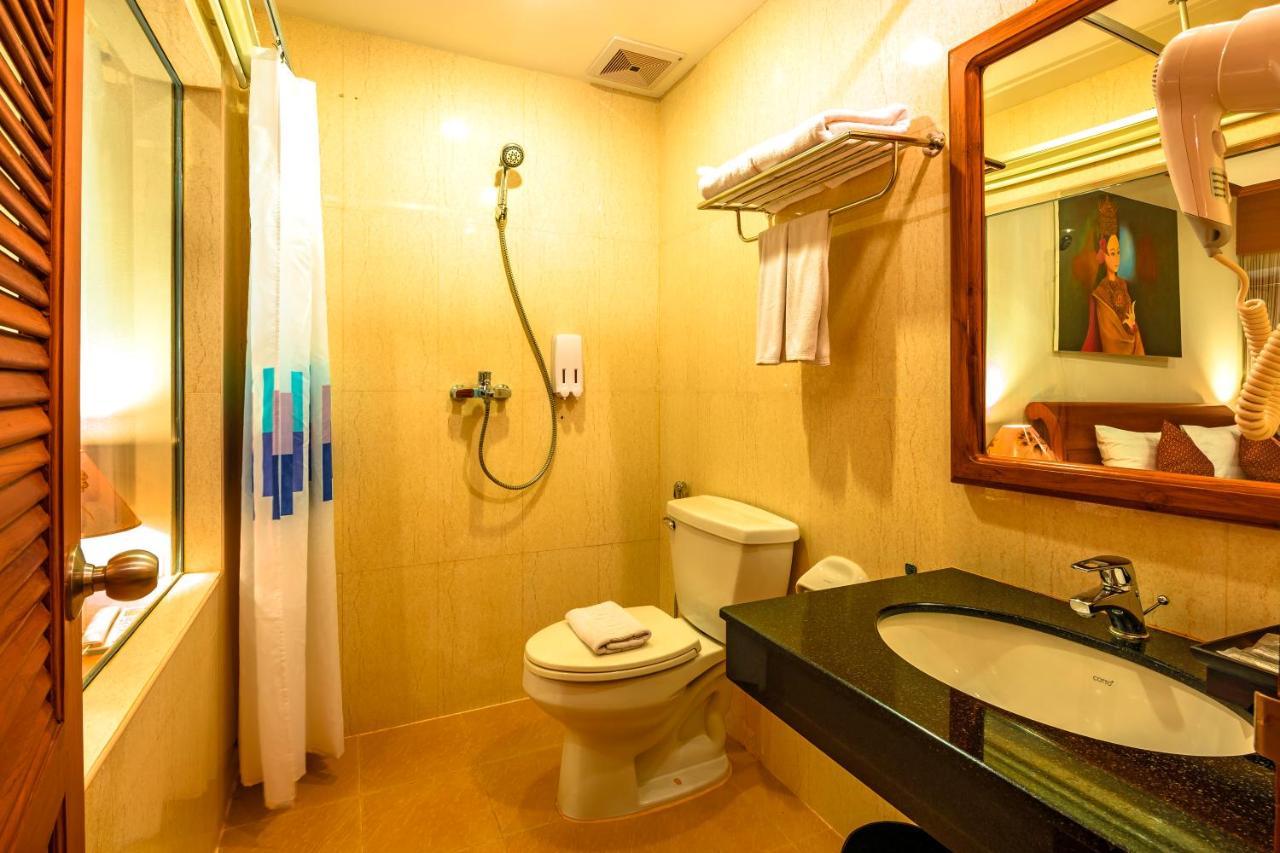 Patong Heaven Hotel Bagian luar foto