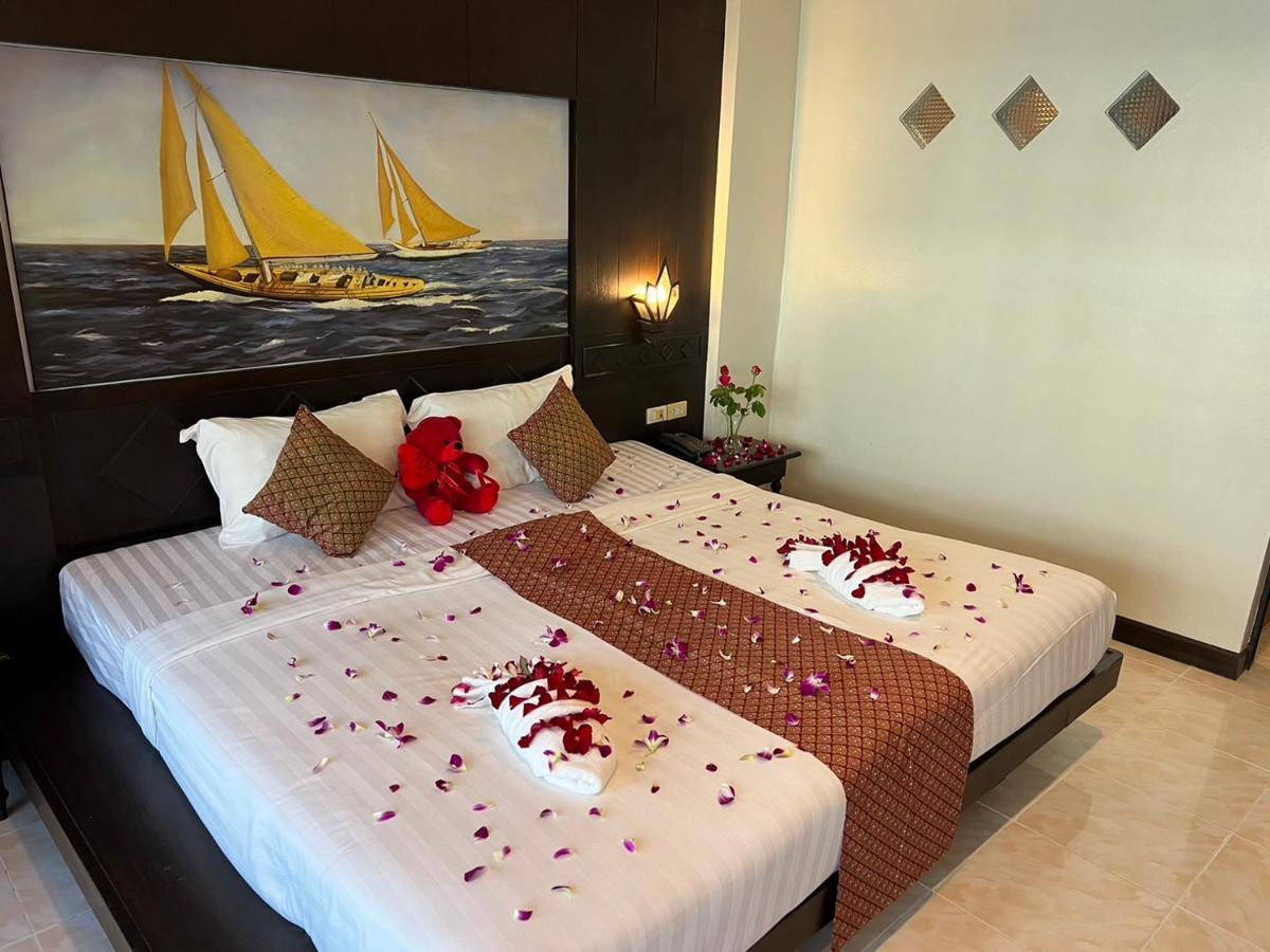 Patong Heaven Hotel Bagian luar foto