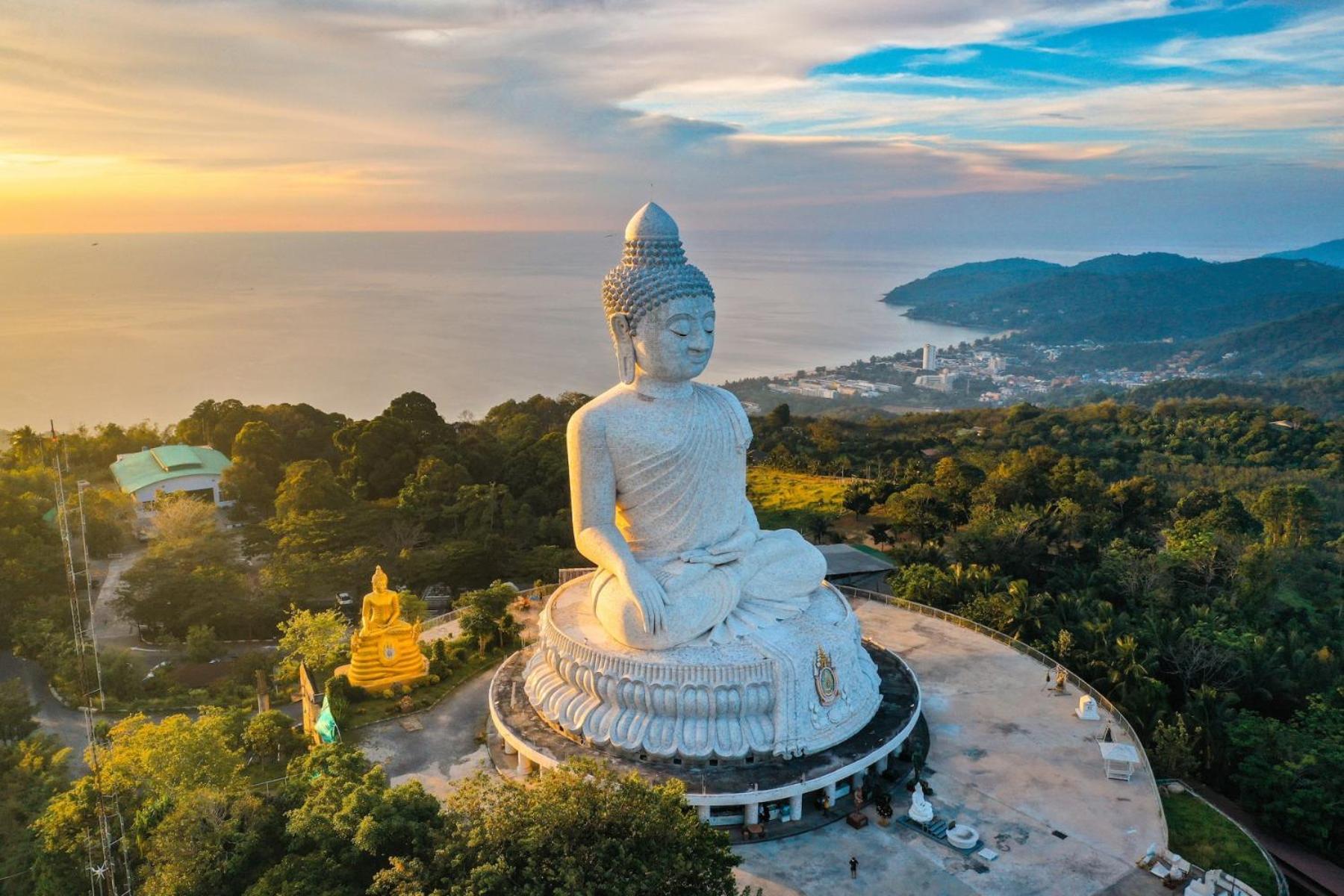 Patong Heaven Hotel Bagian luar foto